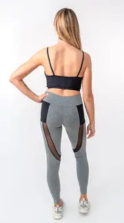 3. Thumb Sport Top front cross over Black