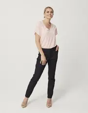 2. Thumb Merino V Neckline Tee Black