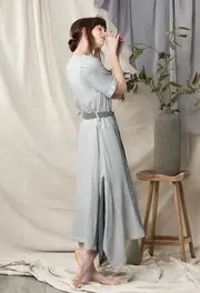 4. Thumb Plume Dress White or Grey 